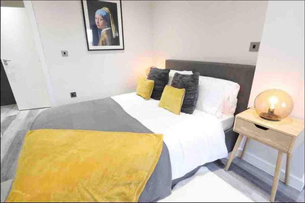 Entire Apartment / Nec / Resorts World / Birmingham Airport Sheldon  Exterior foto